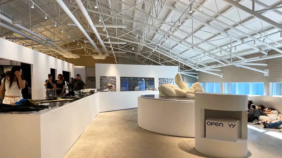EQL Seongsu Grove pop-up zone and terrace on second floor