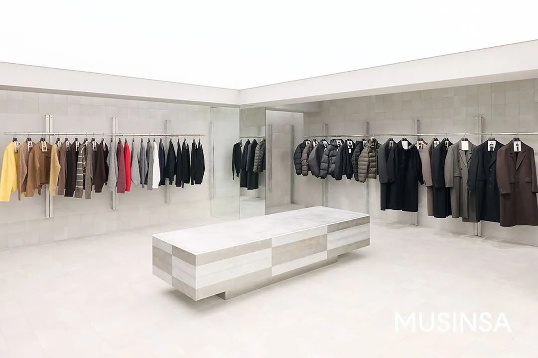 LMOOD Seongsu first floor store overview